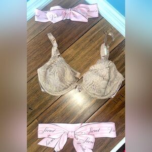 Vintage Victoria’s Secret bra lace bra brown tan nude bra